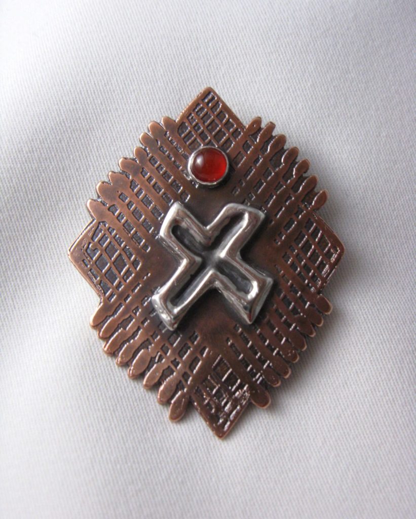 Crisscrossed Brooch-Pendant