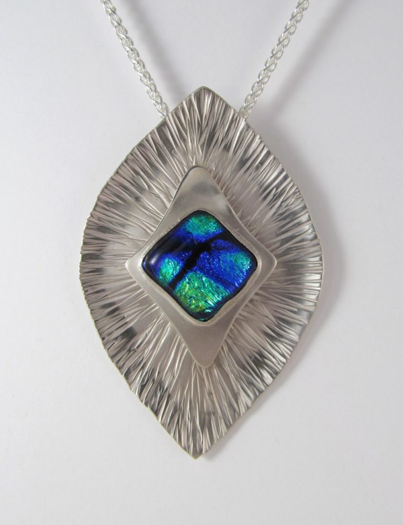 Blurred Vision 3 Pendant